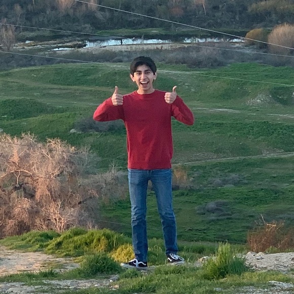 Meet your Posher, Neptali - Picture 1 of 1